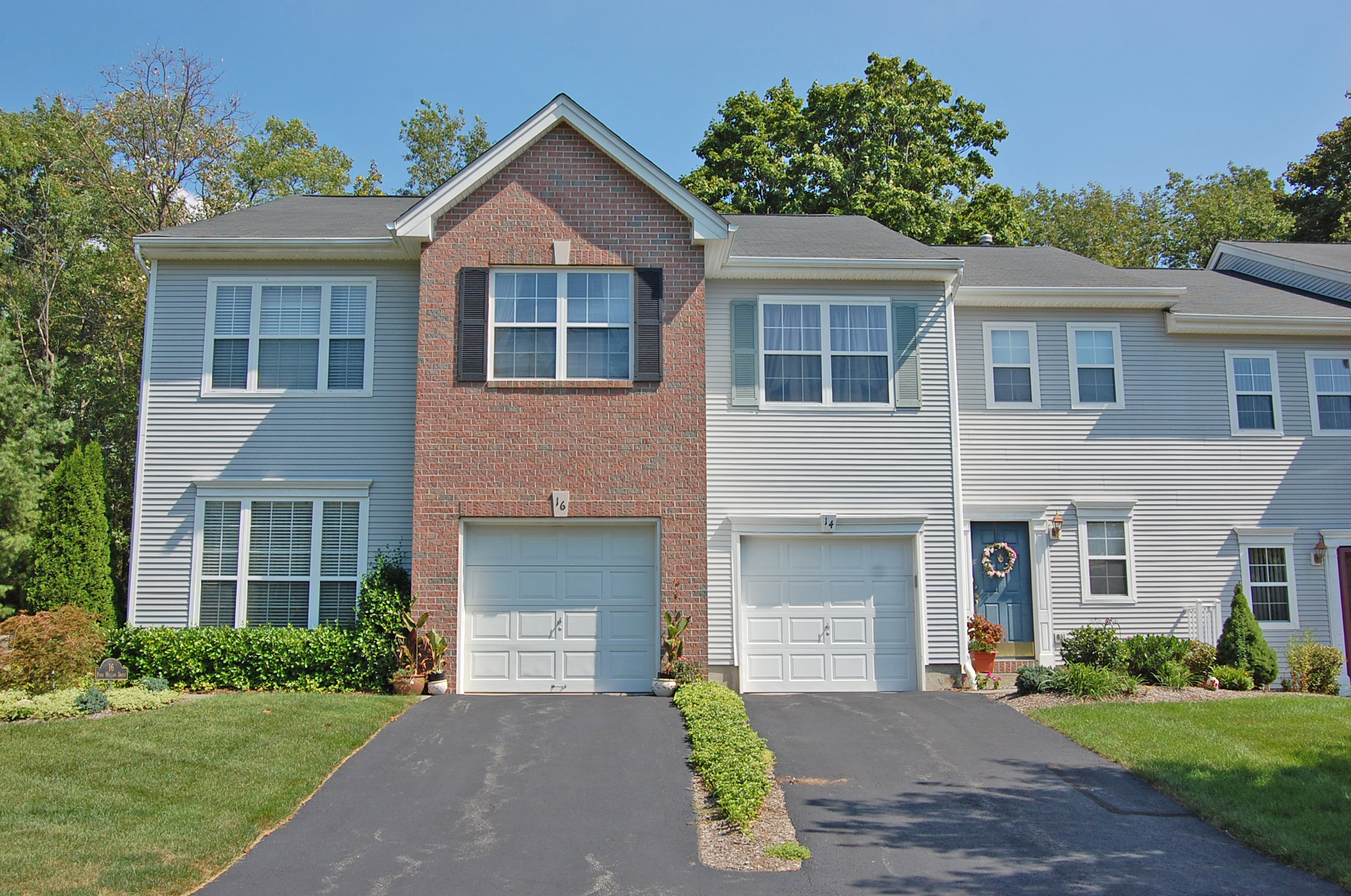 Pond Hollow Townhomes